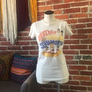 Junk Food The Beatles graphic t-shirt